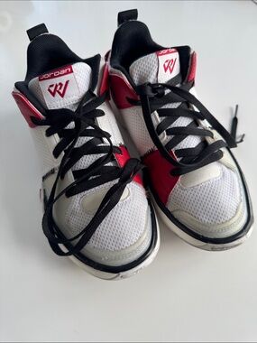 NIKE JORDAN One Take 5 GS, boys size 5 1/2